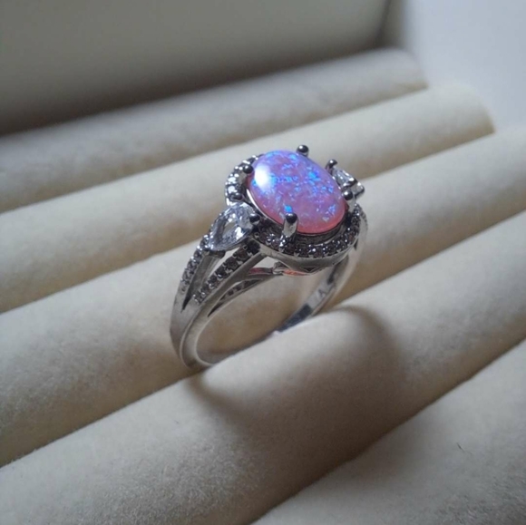 Beautiful Marble Ring - Picture 2 of 2